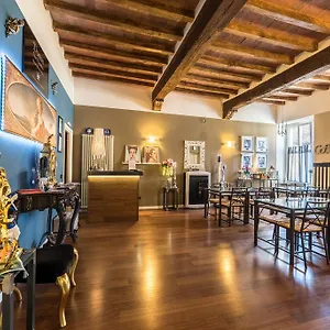  Bed & Breakfast Domus San Martino Italia